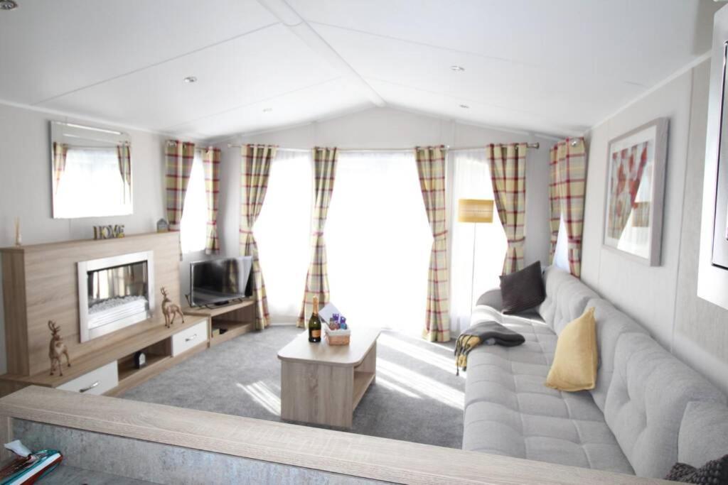 The One - Chalet In The Cairngorms Boat of Garten Dış mekan fotoğraf
